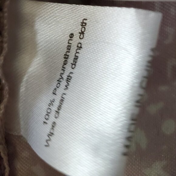 Backpack - Picture 6 of 12